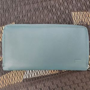 Camper Green Zip around Wallet